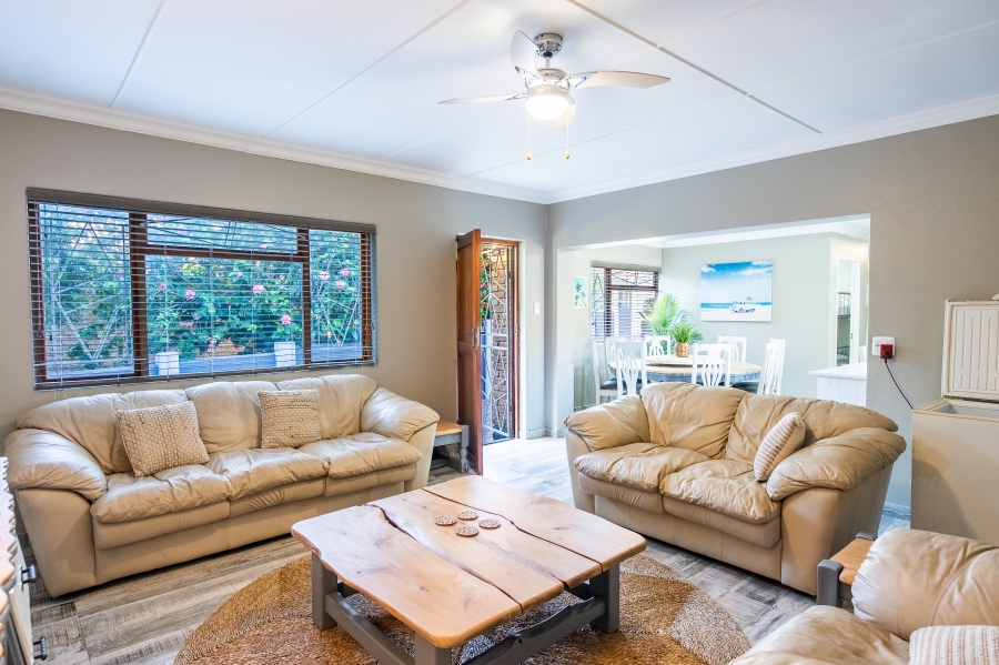 7 Bedroom Property for Sale in Hartenbos Central Western Cape